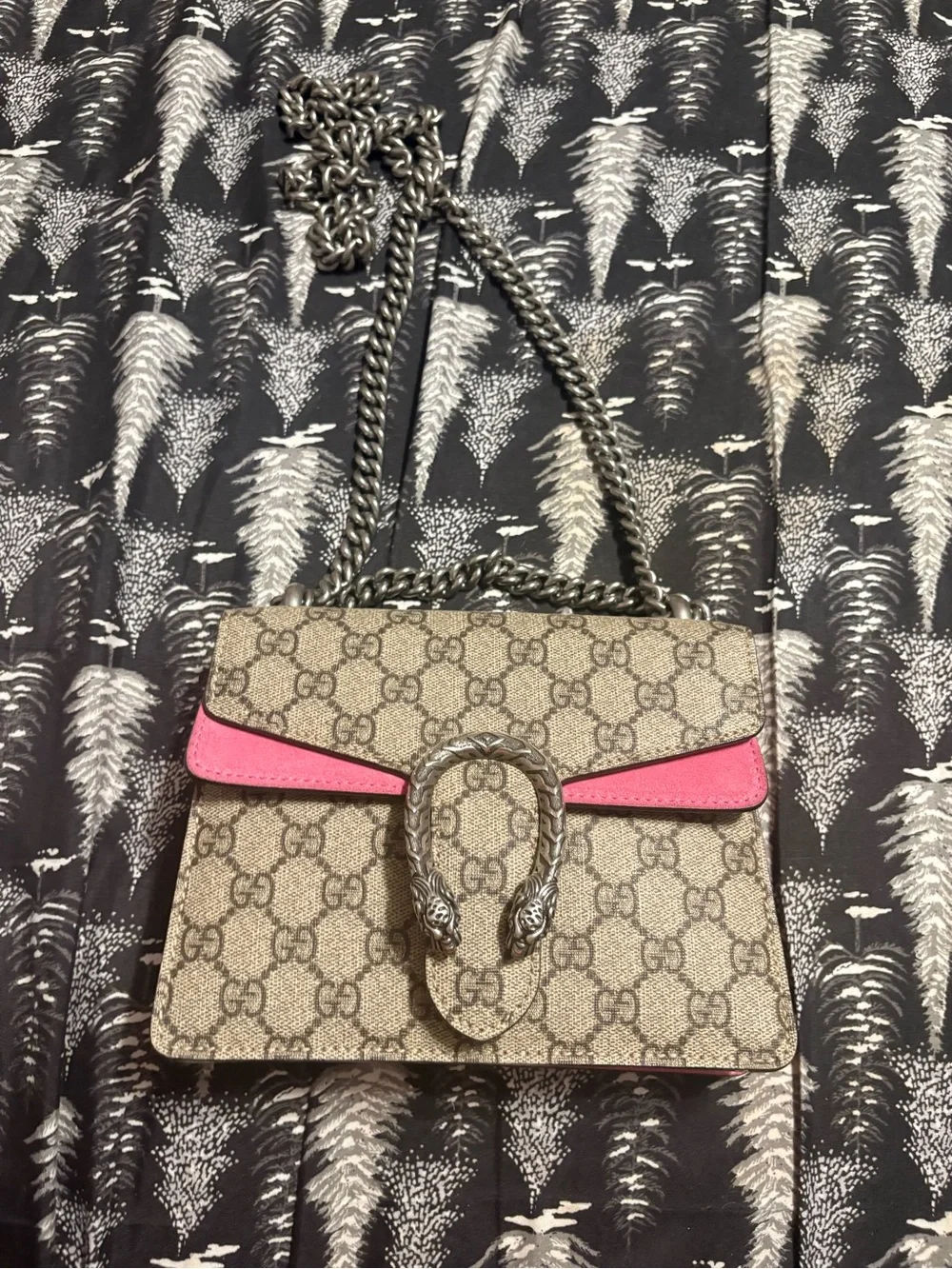 Gucci Beige GG Supreme Crossbody with Pink Trim and Silver Chain